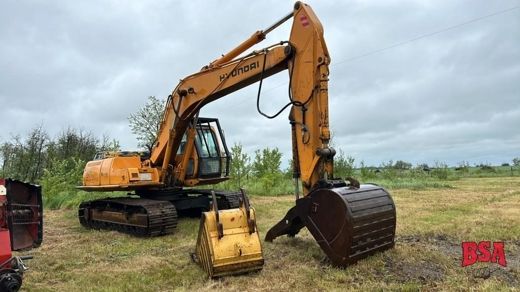 OFFSITE: 1999 Hyundai 210 LC-3 Track Hoe