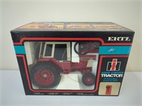 IH 1086 Radio Control NIB 1/16