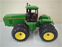 JD 8870 4wd Duals 1/16