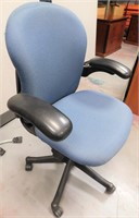 HERMAN MILLER  REACTION TASK CHAIR