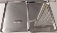 2 cooking trays