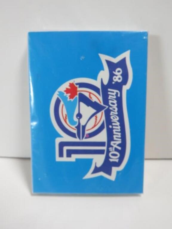 PACK OF  BLUE JAYS 10TH ANNIV. '86 BASEBALL CARDS