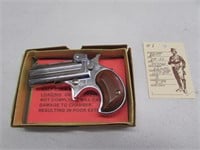Davis Model Model DM-22  22 mag handgun w/box