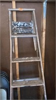 Wooden 6 foot Step Ladder