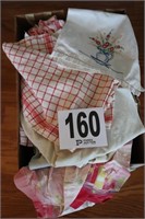 Kitchen Towels & Miscellaneous Vintage Linens(R2)