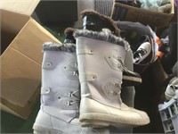 2 pair of ladies winter boots sz 9