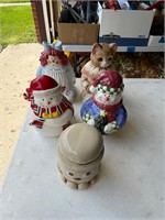 Assorted cookie jars