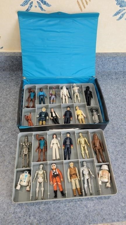 Original 1970s star wars figures in case