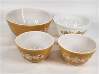 SET OF 4 VINTAGE PYREX BUTTERFLY NEST OF BOWLS