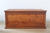 SOLID MAPLE BLANKET BOX W CONTENTS