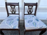 2 Duncan Phyfe style chairs