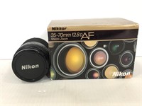 Nikon Macro Zoom camera lens 35-70mm f2.8D