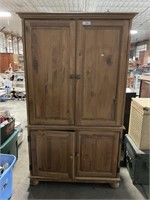 Nice Country Style Cabinet.