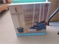 Stand up Dust Pan & Broom