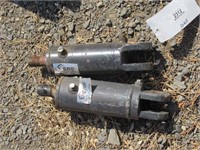 (2) Hydraulic Cylinders