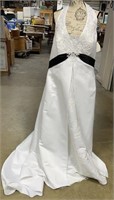 Davids Bridal Wedding Dress