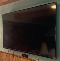 Vizio Flatscreen TV, Model E60-C3. 60”