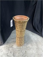 WICKER STAND WITH CLAY POT
