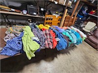40+ pieces of women's clothing