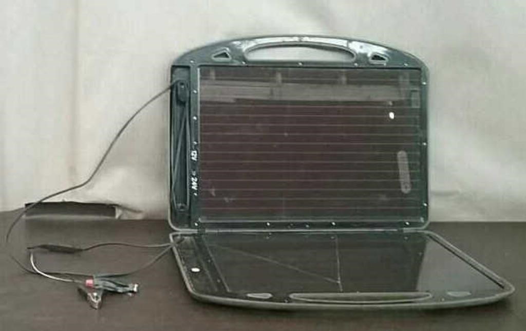 12-24 Volt Portable Solar Panel