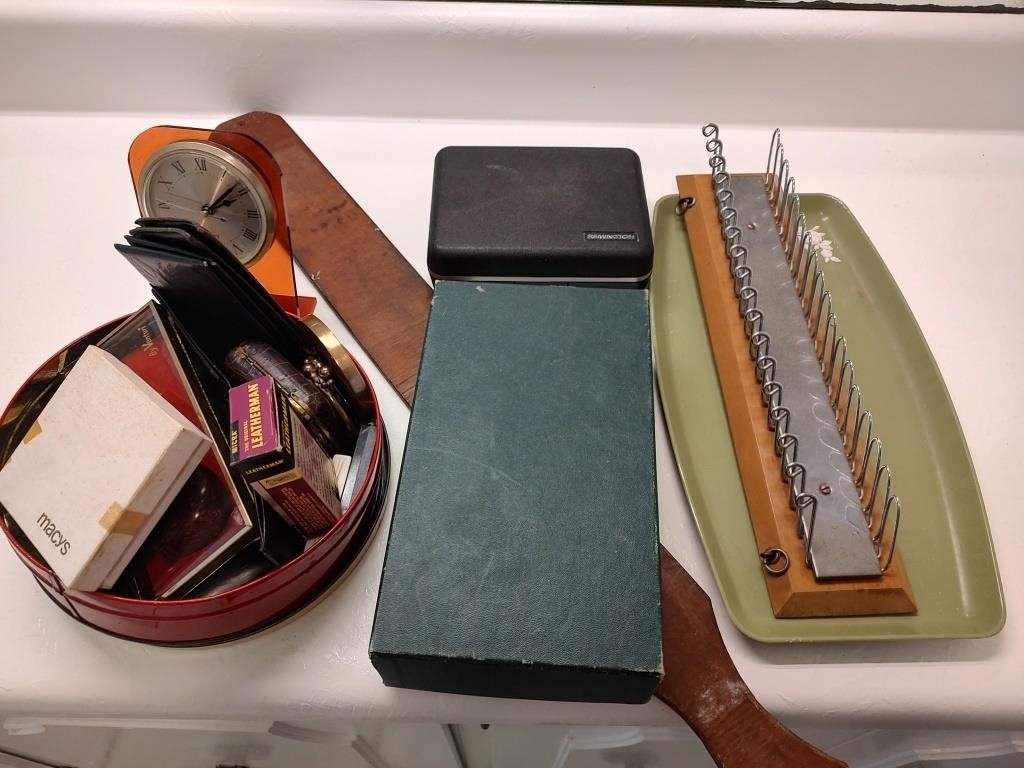 Gentlemen's Lot of Assorted Items