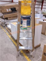 Werner 5' aluminum ladder, 9'5" reach 225lb