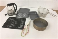 Lot ~ Baking & Kitchen Goodies *New & Gently Used