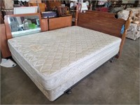 Queen Size - Wood Bed W/Mattress & Box Spring