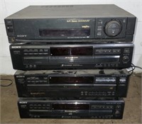 (ST) Sony Video Cassette Recorder #SLV-750HF,