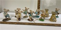 Lot of assorted pig figurines- see pictures