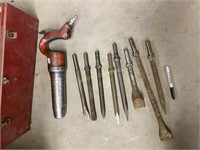 Pneumatic Air Chisel in Case w/ chisels