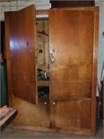 Large 5' X 7' Tall Heavy Wood Storage 4 Door Cabin
