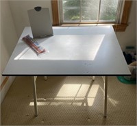 Artists/Drafting Table
