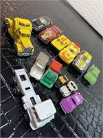 Lots of metal antique toy cars & mini cars