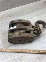 OLD WOOD PULLY