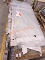 Miscellaneous Shower Doors Skid Lot