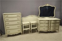 5 PC. FRENCH PROVINCIAL BEDROOM SUITE: