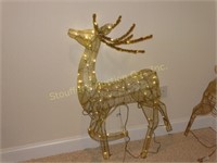 Gold lighted deer 4'