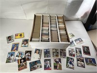 APPROX 2,700 ASSORTED BASEBALL CARDS