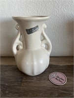 Beautiful Vintage Gonder Pottery Vase