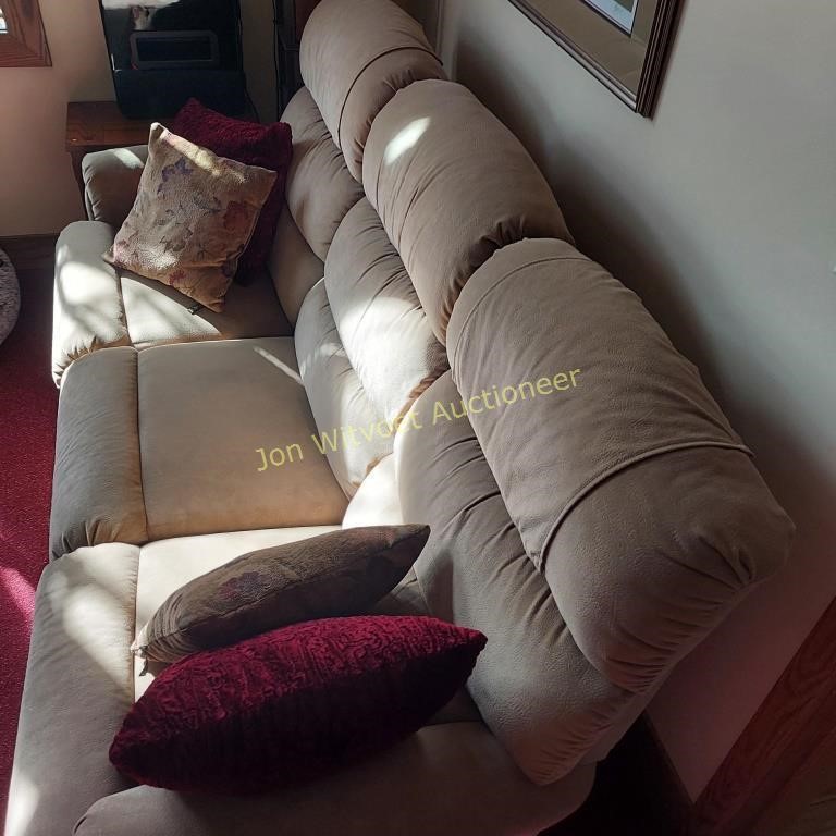 Lazy Boy Sofa with Recliners on both ends Nice