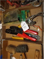 BOX OF MISC ELECTRICAL ITEMS