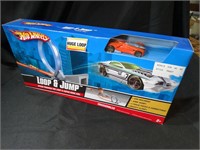 2009 Hot Wheels Loop & Jump Set