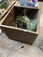 PLANTER AND CONTENTS