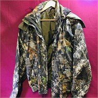 Bear Creek Hunting Jacket (Size Large)