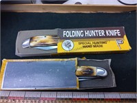 Two folding Hunter knives