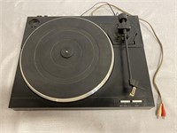 Sanyo Semi Automatic Turntable 16.25"x13”x4”