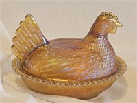 BEAUTIFUL VTG HEN ON A NEST-GREAT SHAPE