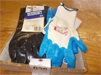 Several Pair Of Cloth & Rubber Gloves
