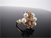 18K Cultured Pearl and Diamond Fashion Ring